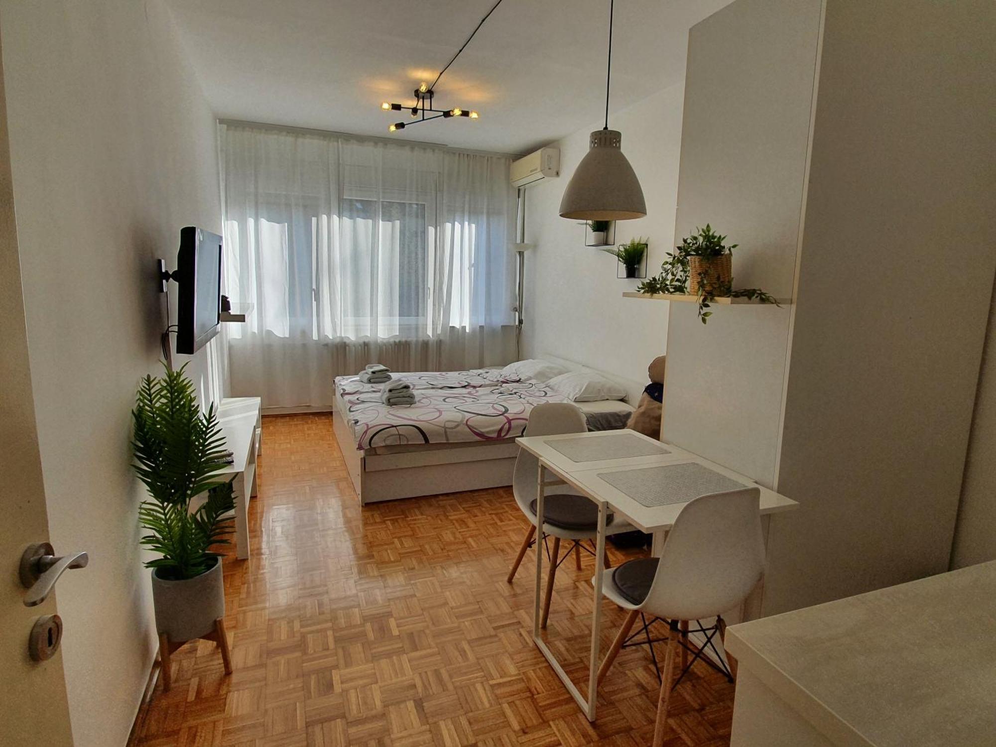 Stay In Apartments Beograd Værelse billede